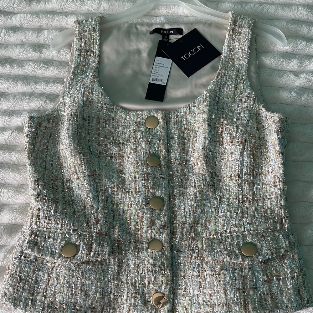 Toccin Tweed Button-Front Tank Top in Cream